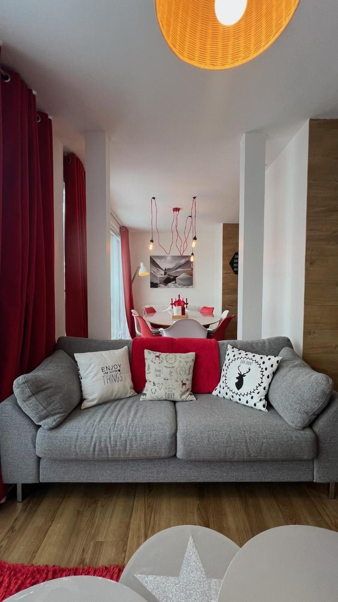 Rouge Canneberge -8 Personnes- 84M2 Vue Degagee Setaz วัลลัวร์ ภายนอก รูปภาพ